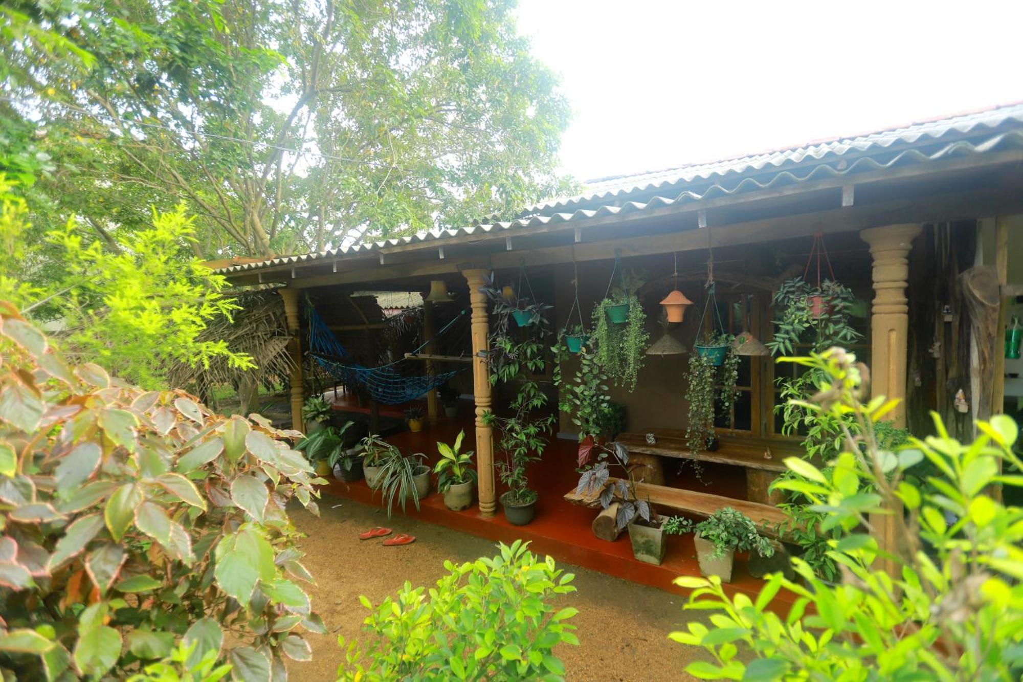 Dinna Nature Hostel Sigiriya Exterior foto